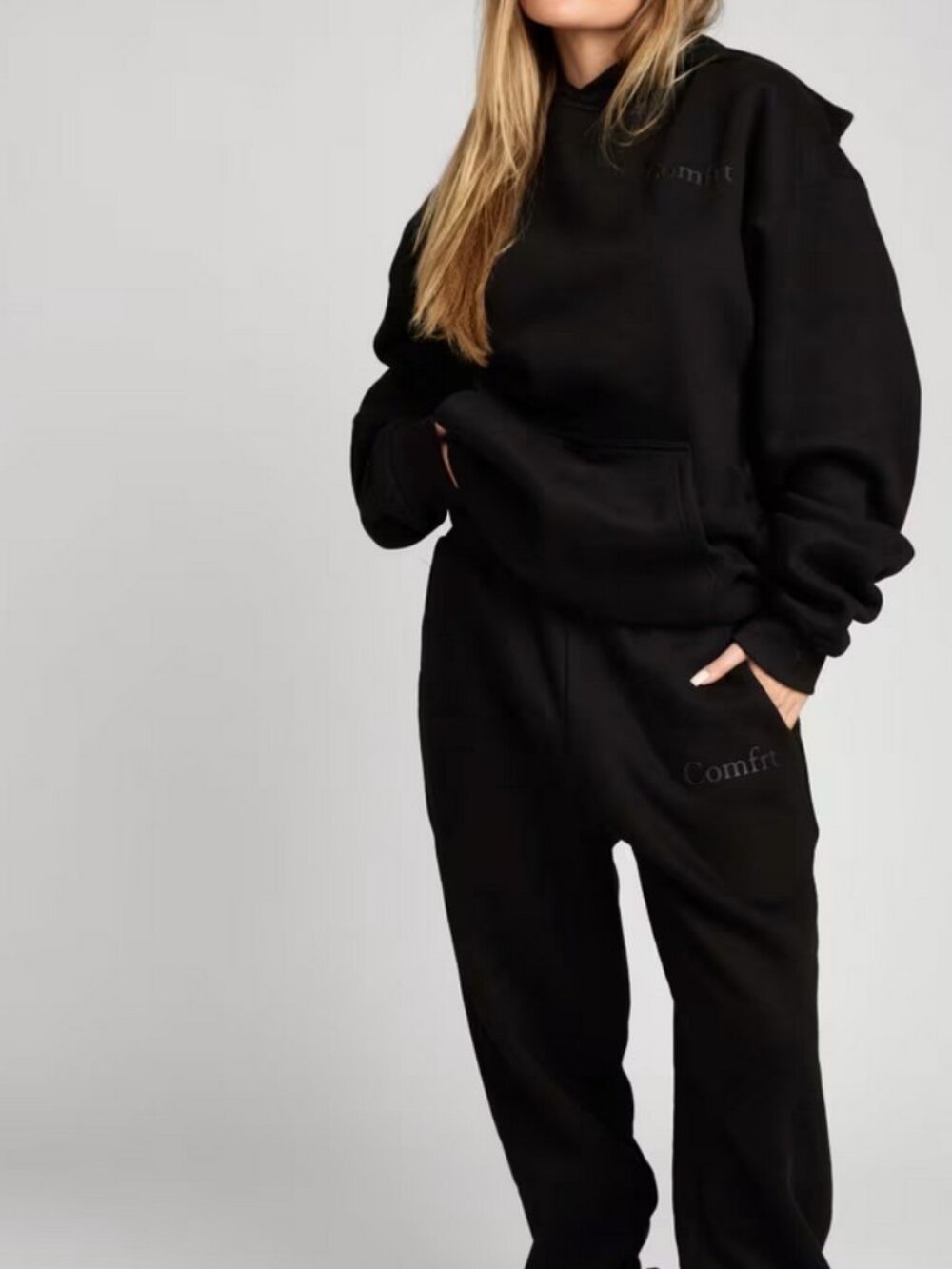 Minimalist Hoodie (xs)+ Swetpants (s)